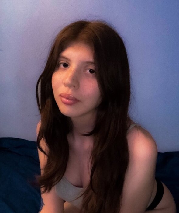 Kissingncrying (@kissingncrying), OnlyFans creator