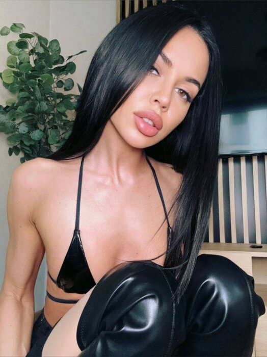 Kitanafree (@kitana_free), OnlyFans creator