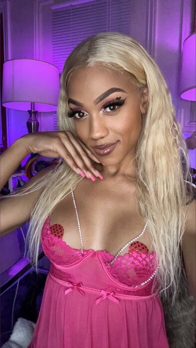 Kitanakissestv (@kitanakissestv), OnlyFans creator