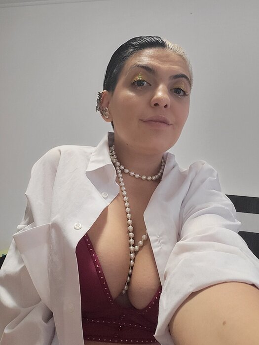 Kitcaty7free (@kitcaty7free), OnlyFans creator