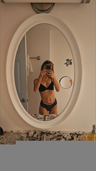 Kititvip1 (@kititvip1), OnlyFans creator