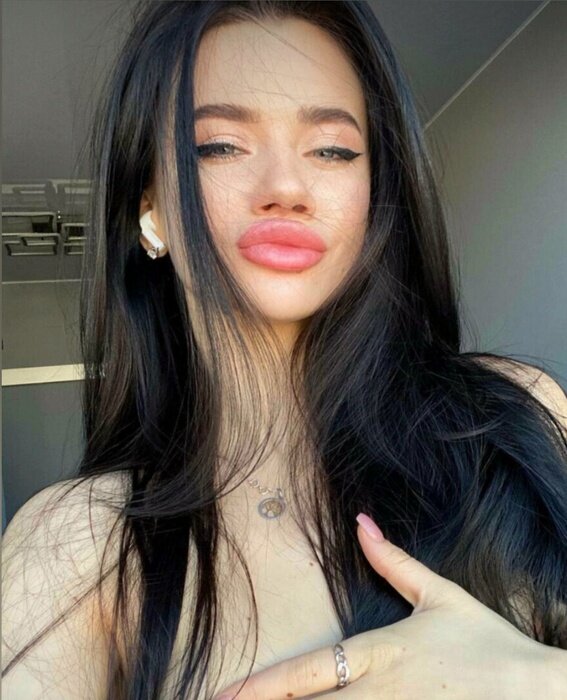 Kitkatexx (@kitkat_exx), OnlyFans creator