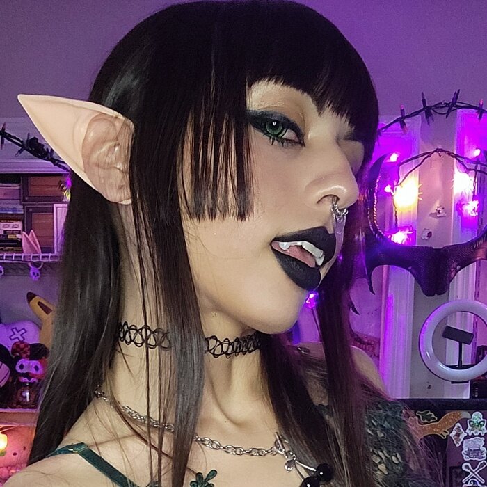 Kitsunerose (@kitsune.rose), OnlyFans creator