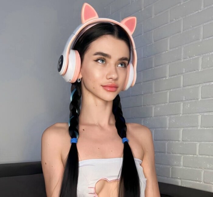 Kate (@kittie.meow), OnlyFans creator