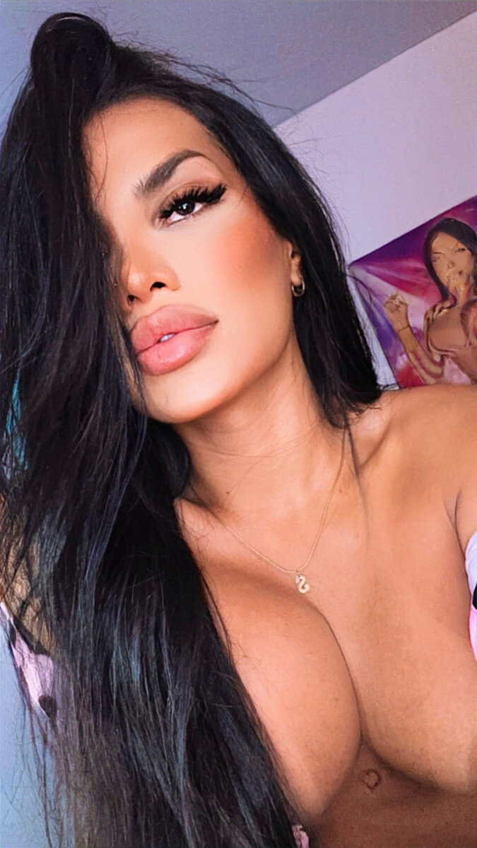 Kittyhotts (@kittyhotts), OnlyFans creator