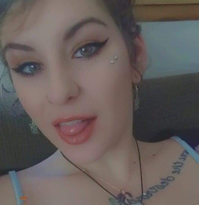 Kittystardust69 (@kittystardust69), OnlyFans creator