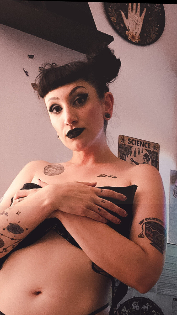 Kittyvonclaws (@kittyvonclaws), OnlyFans creator