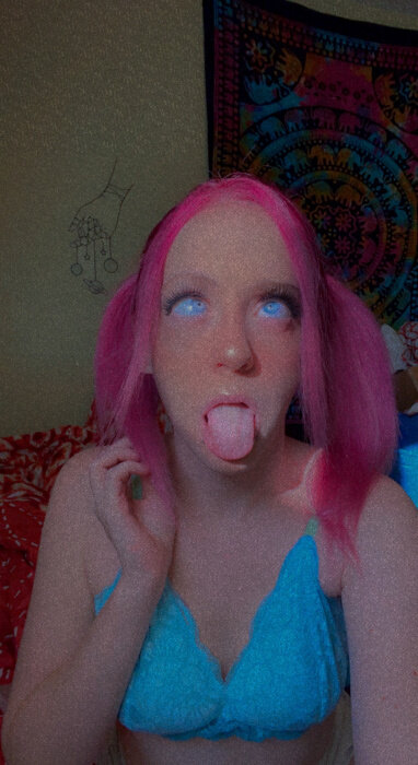 Kittyykatt1999 (@kittyykatt1999), OnlyFans creator