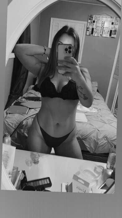 Kmc69xoxo (@kmc_69xoxo), OnlyFans creator