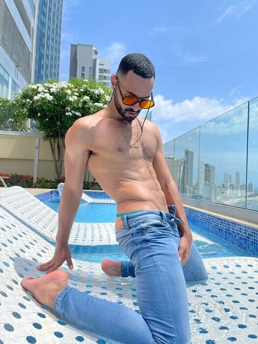 Korymax1 (@korymax1), OnlyFans creator