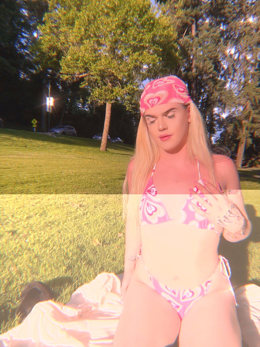 Kreamingkk (@kreamingkk), OnlyFans creator