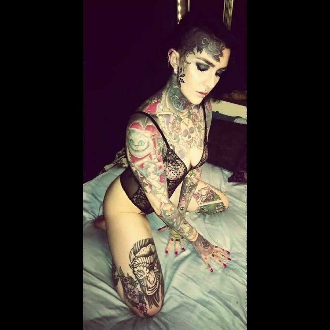 Krissecretsexaccount (@krissecretsexaccount), OnlyFans creator