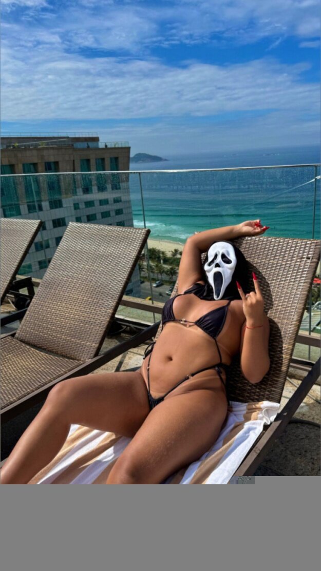 Krisshotwife