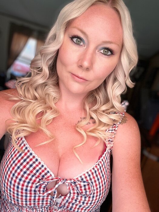 Kristinaann1031 (@kristinaann1031), OnlyFans creator