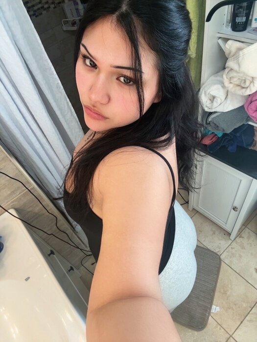 Krystellebri (@krystelle.bri), OnlyFans creator