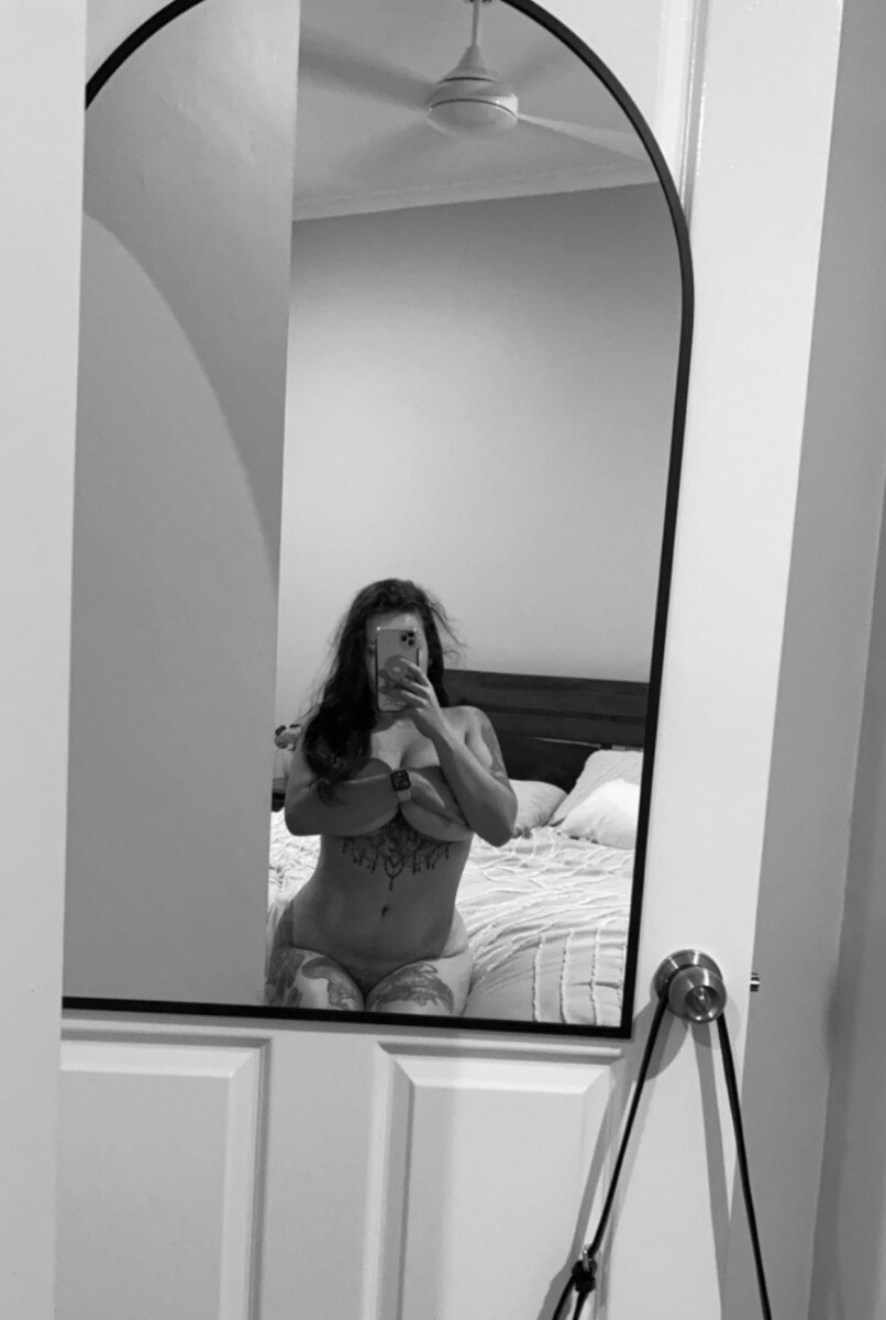 Kryzzabeb (@kryzzabeb), OnlyFans creator