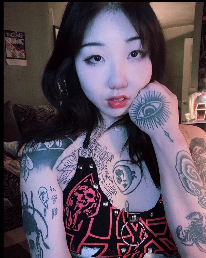 Kumihowitch (@kumihowitch), OnlyFans creator