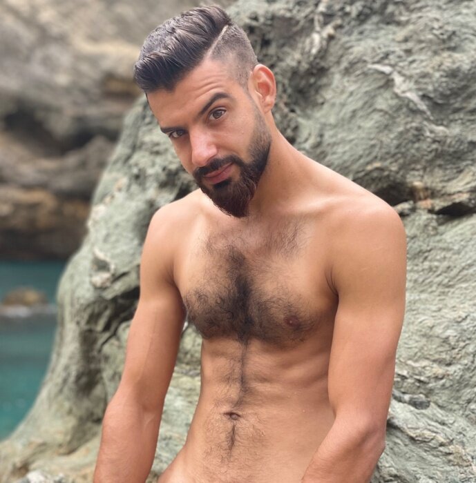 Kurdishmanvip (@kurdishmanvip), OnlyFans creator