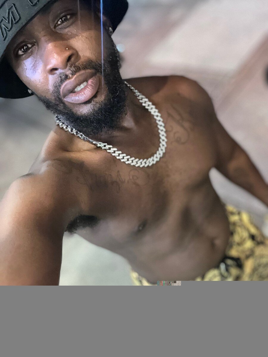 Kushionz (@kushionz), OnlyFans creator