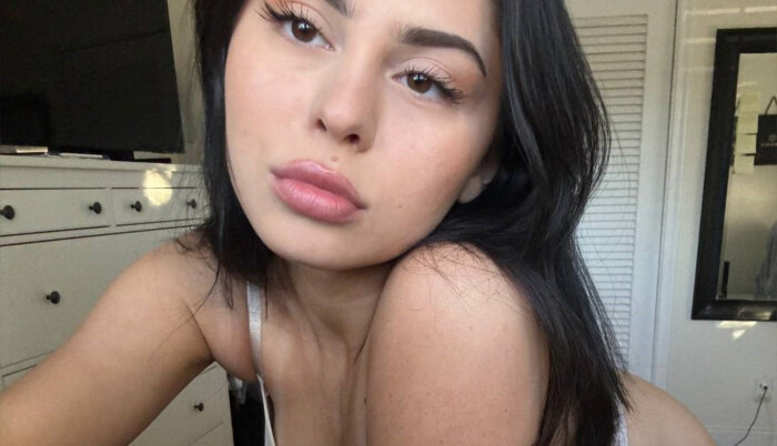 Kyliebjade (@kyliebjade), OnlyFans creator