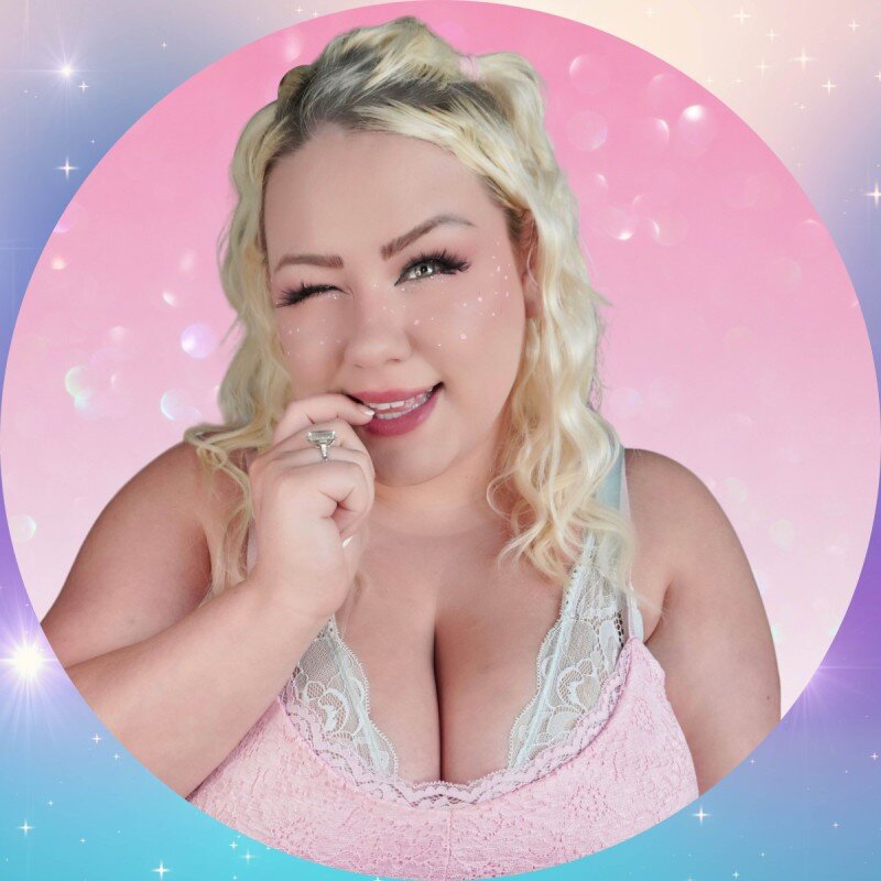 Lacey (@laceysummersvip), OnlyFans creator