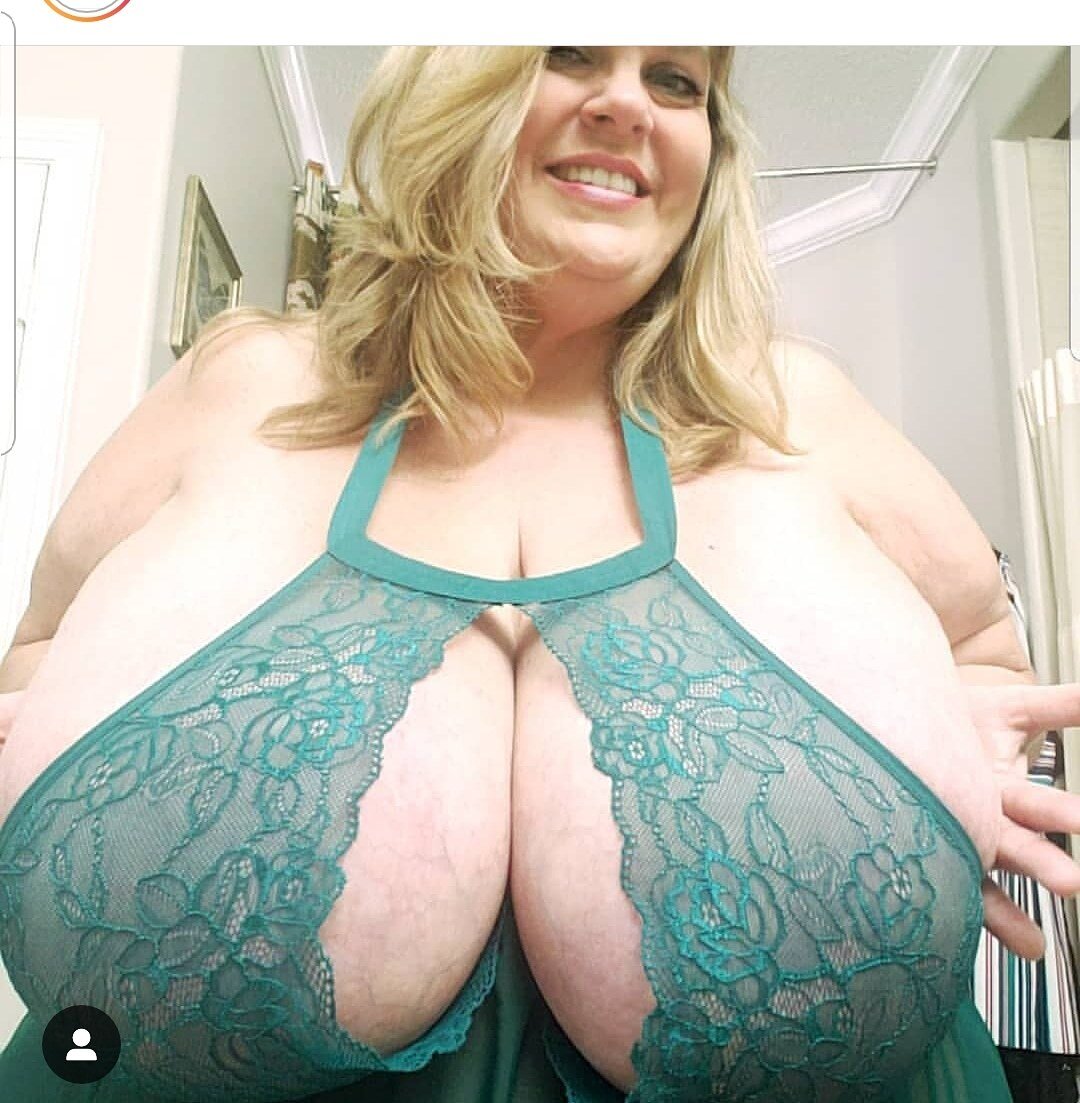 Lacybreasts (@lacybreasts), OnlyFans creator