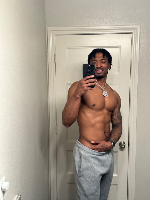Ladieslovezayy (@ladieslovezayy), OnlyFans creator