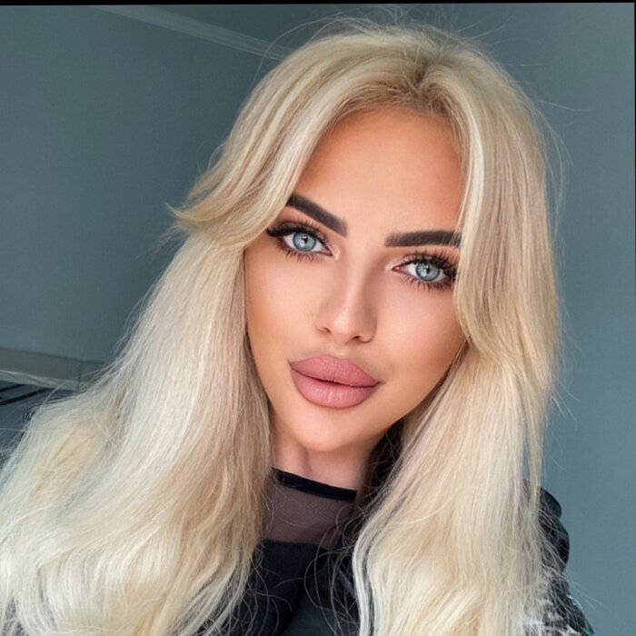Lora (@lady_lora), OnlyFans creator