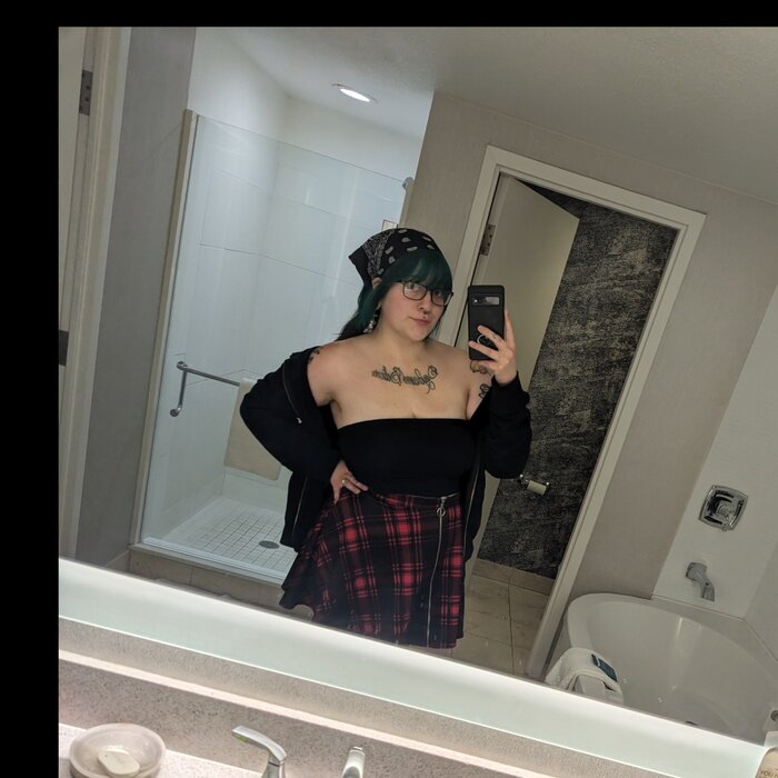 Ladyfrina (@ladyfrina), OnlyFans creator