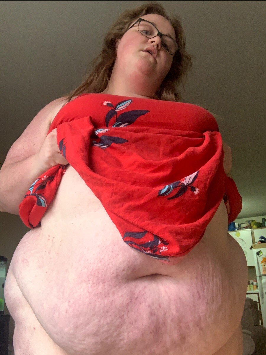 Ladykeepsherlegsopen (@ladykeepsherlegsopen), OnlyFans creator