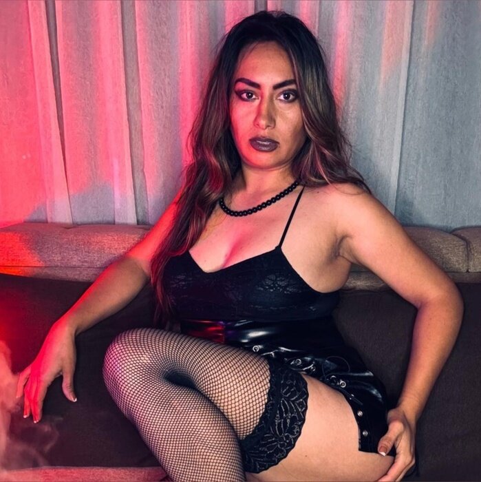 Ladyscarlet69 (@ladyscarlet69), OnlyFans creator