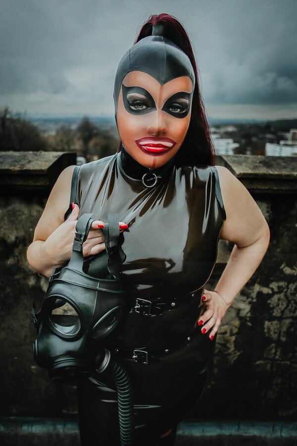 Ladyscarlettm (@ladyscarlettm), OnlyFans creator