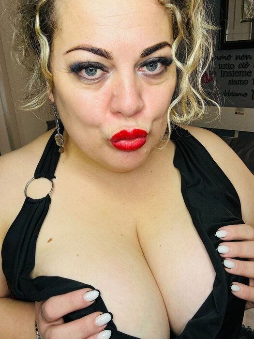 Ladyvenere1 (@ladyvenere1), OnlyFans creator