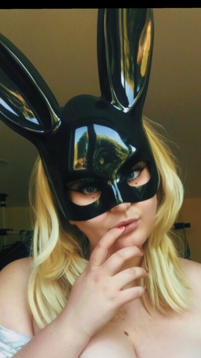 Ladyxamelia (@ladyxamelia), OnlyFans creator
