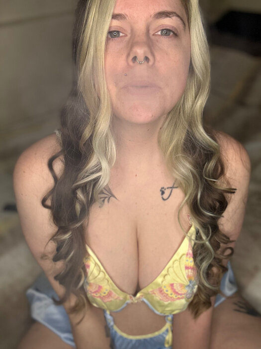 Lainahazevip (@laina_hazevip), OnlyFans creator