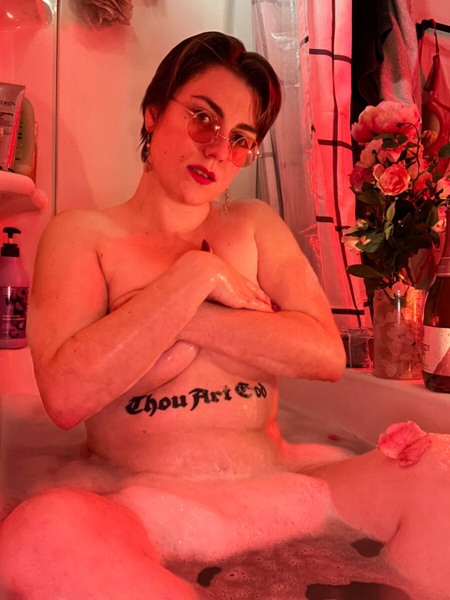 Lainalovesyou (@lainalovesyou), OnlyFans creator