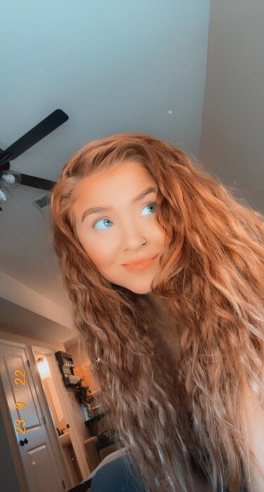 Lalalolli20 (@lalalolli20), OnlyFans creator