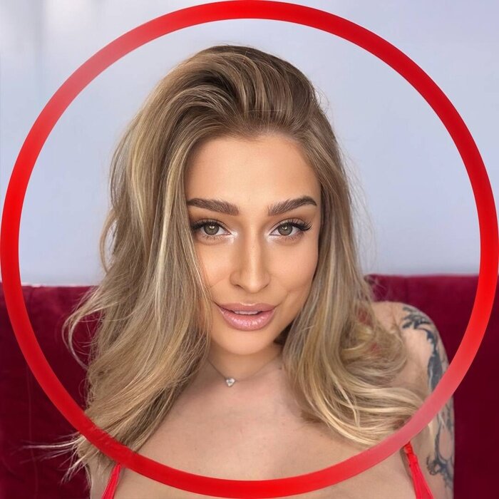 Lanabond (@lana_bond), OnlyFans creator