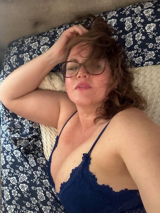 Lanarosestl (@lanarosestl), OnlyFans creator