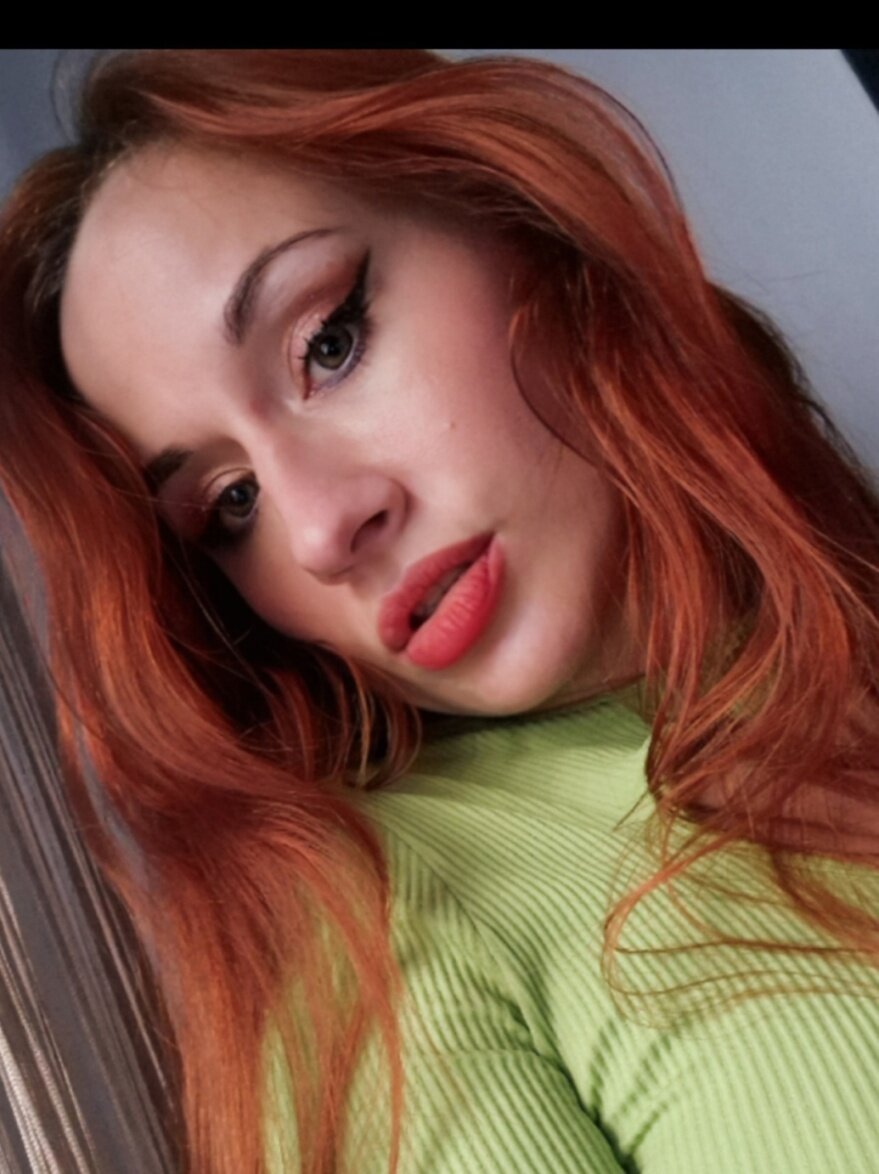 Lara1angel (@lara1angel), OnlyFans creator