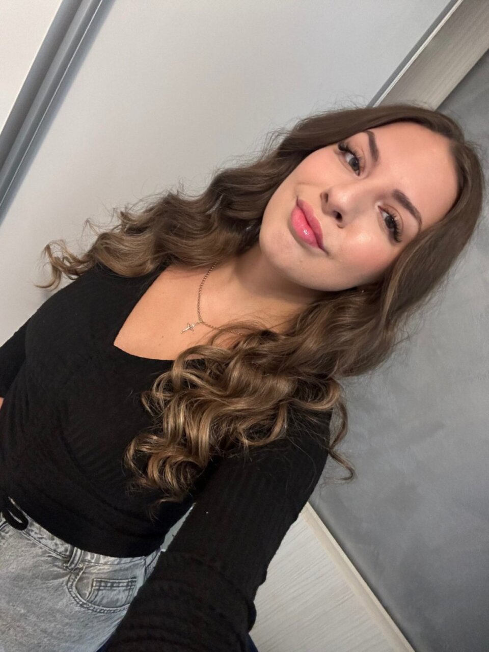 Larissaaa09 (@larissaaa09), OnlyFans creator