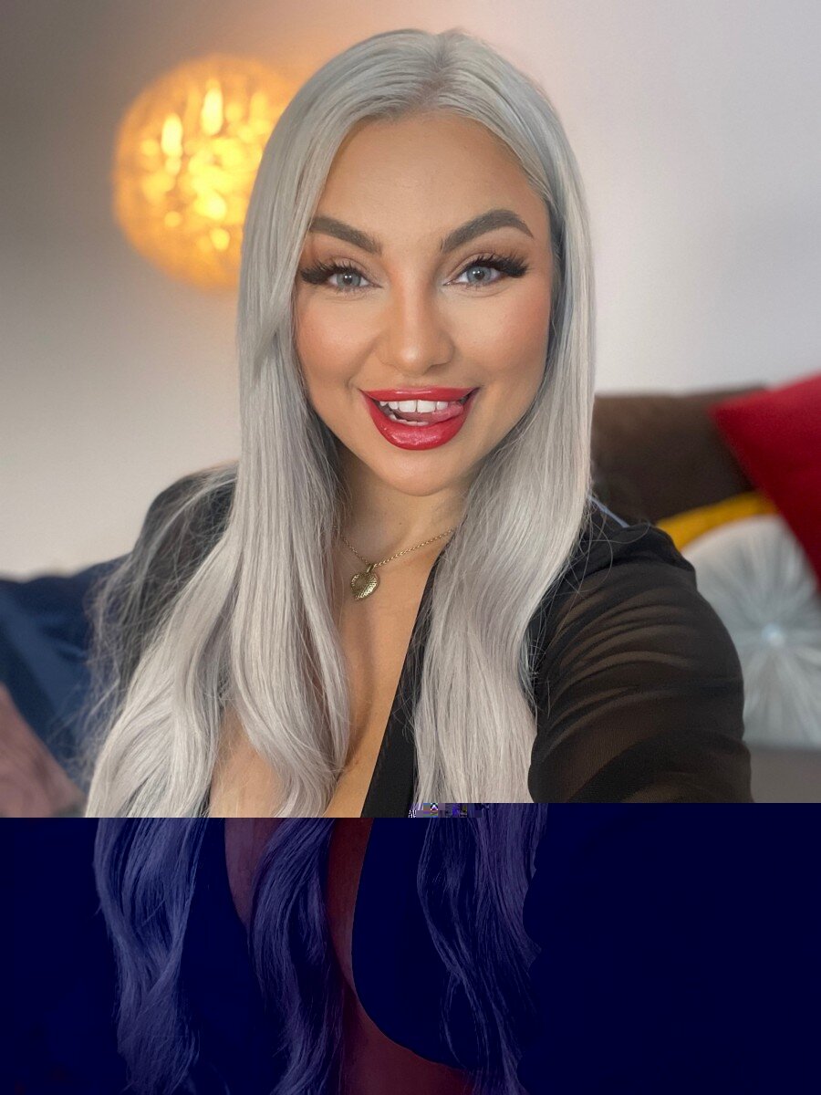 Larissaquinn (@larissaquinn), OnlyFans creator