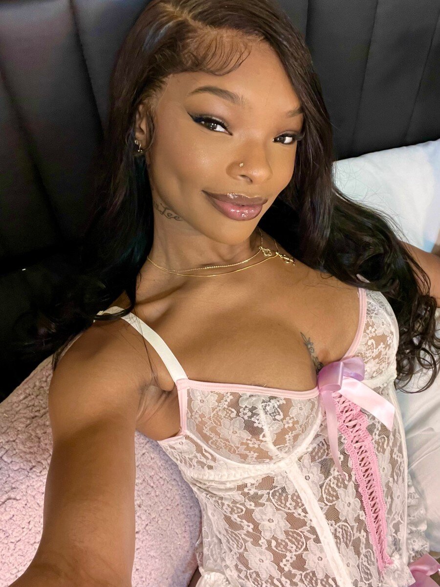 Lashaelee (@lashaelee), OnlyFans creator