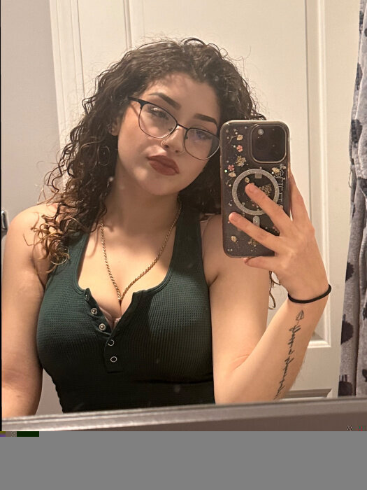 Latinaprincessss (@latinaprincessss), OnlyFans creator