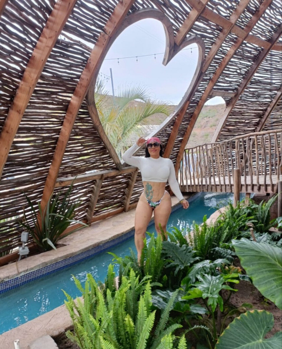 Latinasirena1 (@latinasirena1), OnlyFans creator