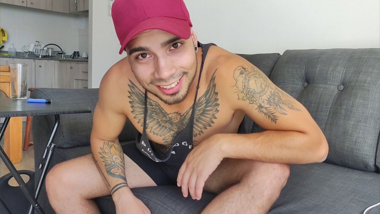Latinfeetfantasies (@latinfeetfantasies), OnlyFans creator