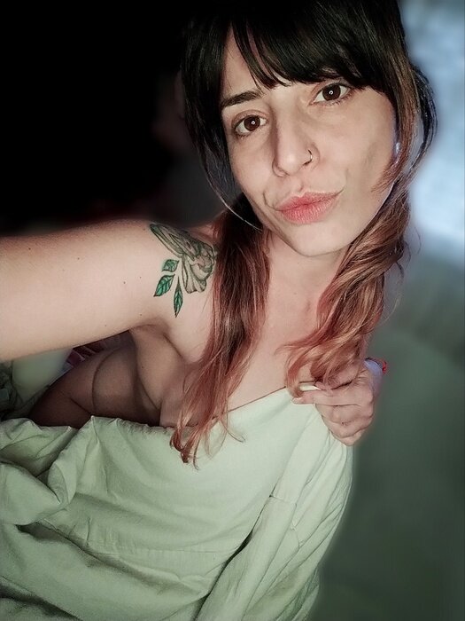 Latinlittlemolly (@latinlittlemolly), OnlyFans creator