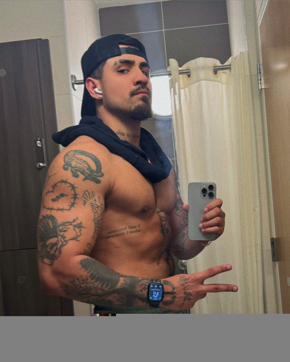 Latinopapo1 (@latinopapo1), OnlyFans creator