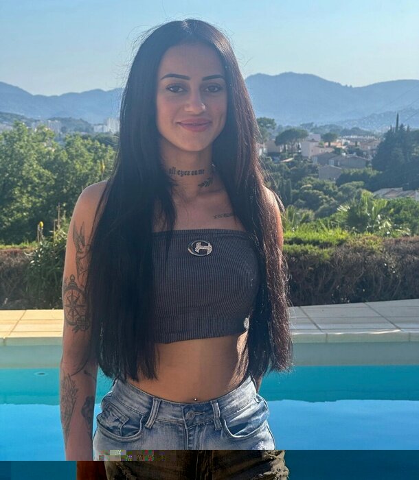 Laurabeb (@laurabeb), OnlyFans creator