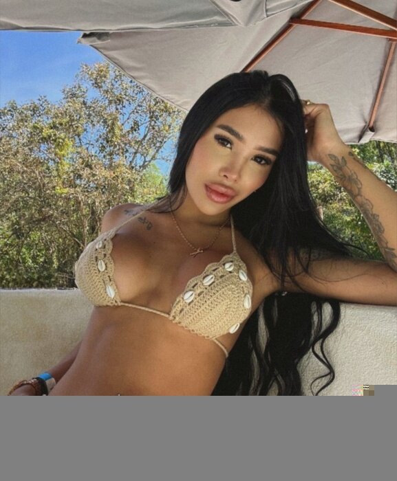 Laurapeachez (@laurapeachez), OnlyFans creator